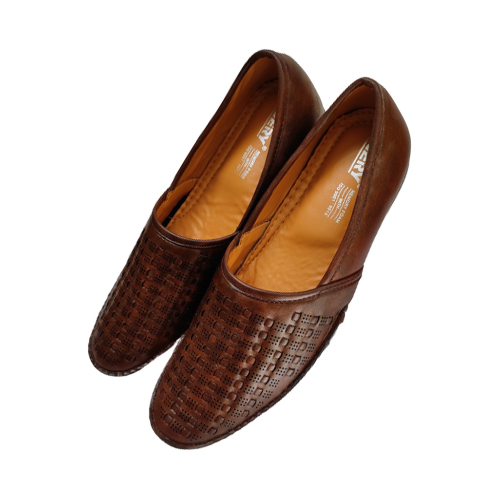 AVERY MEN'S CASUAL ETHNIC WEAR LOAFER BROWN